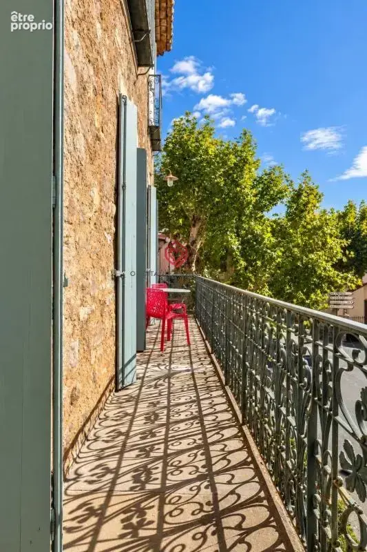 Belle maison de caractère en pierre avec 4 chambres et ancienne cave viticole – Roquebrun, Hérault - photo 6