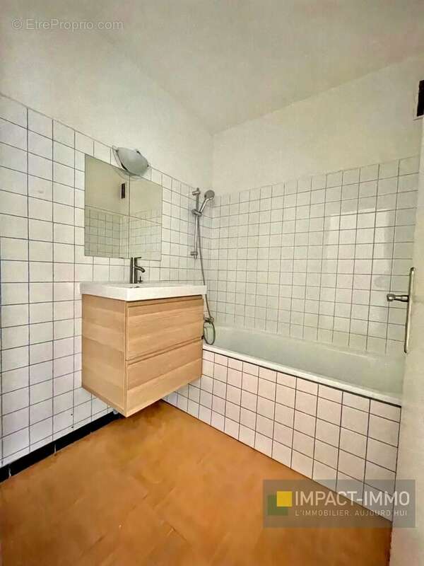 Appartement à LA GARENNE-COLOMBES