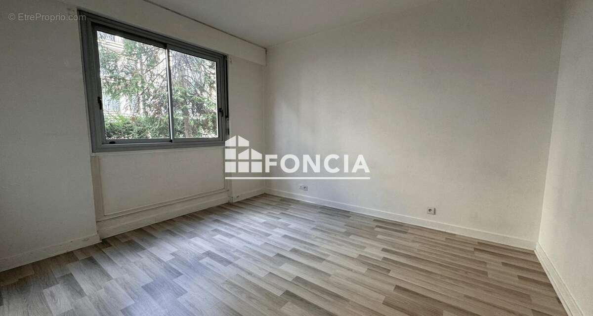 Appartement à LEVALLOIS-PERRET
