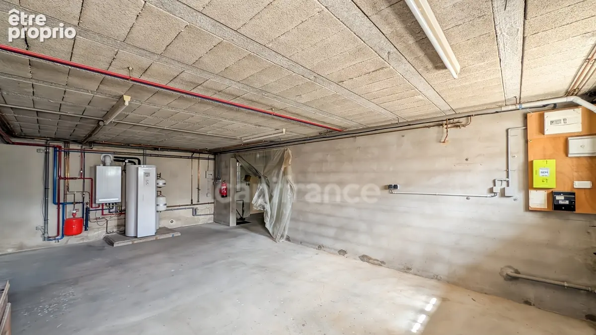 A vendre Magnifique maison Bourguignonne de 11 pièces FONTAINES (71) 7 chambres garage atelier 6000 m² de terrain ! - photo 17