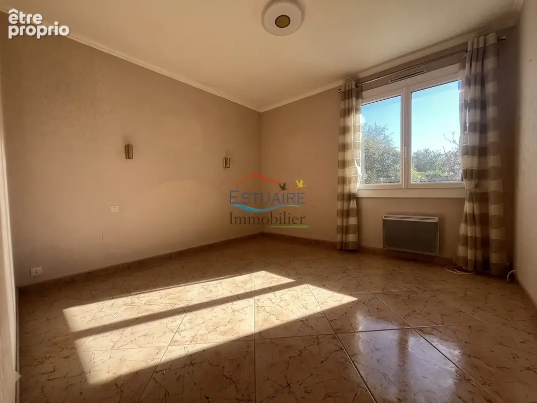 Maison 5 pièces 121 m² à vendre à Donges (44480) - photo 9