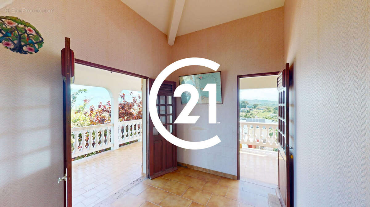 Maison à LA TRINITE