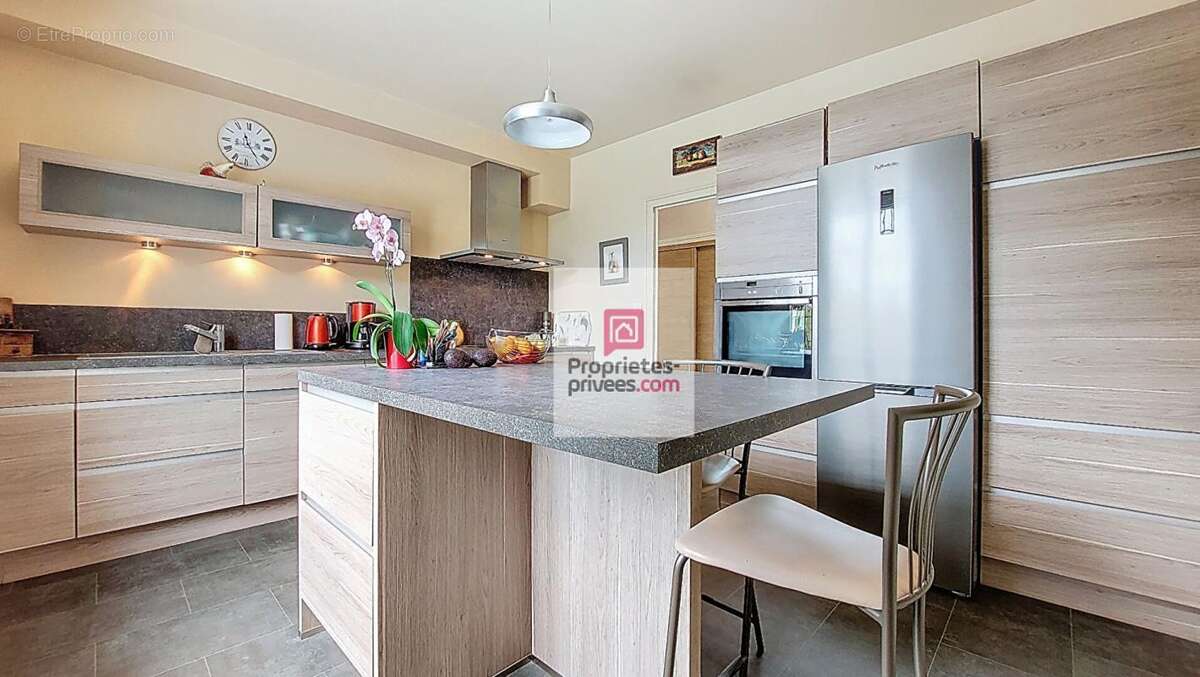 Maison à ROUFFIGNAC-SAINT-CERNIN-DE-REILHAC