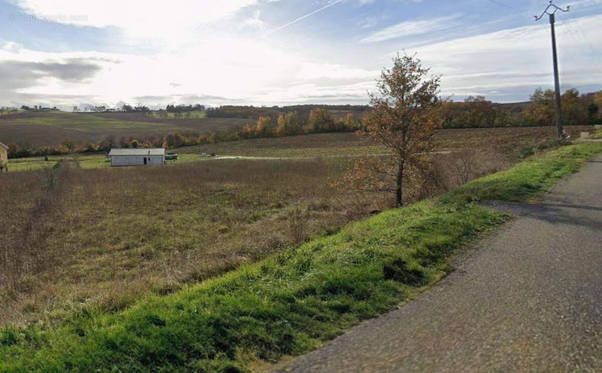 Terrain à AUGNAX