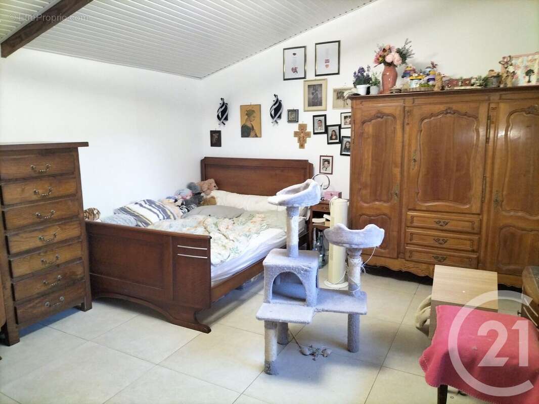 Maison à CASTELNAU-DE-MONTMIRAL