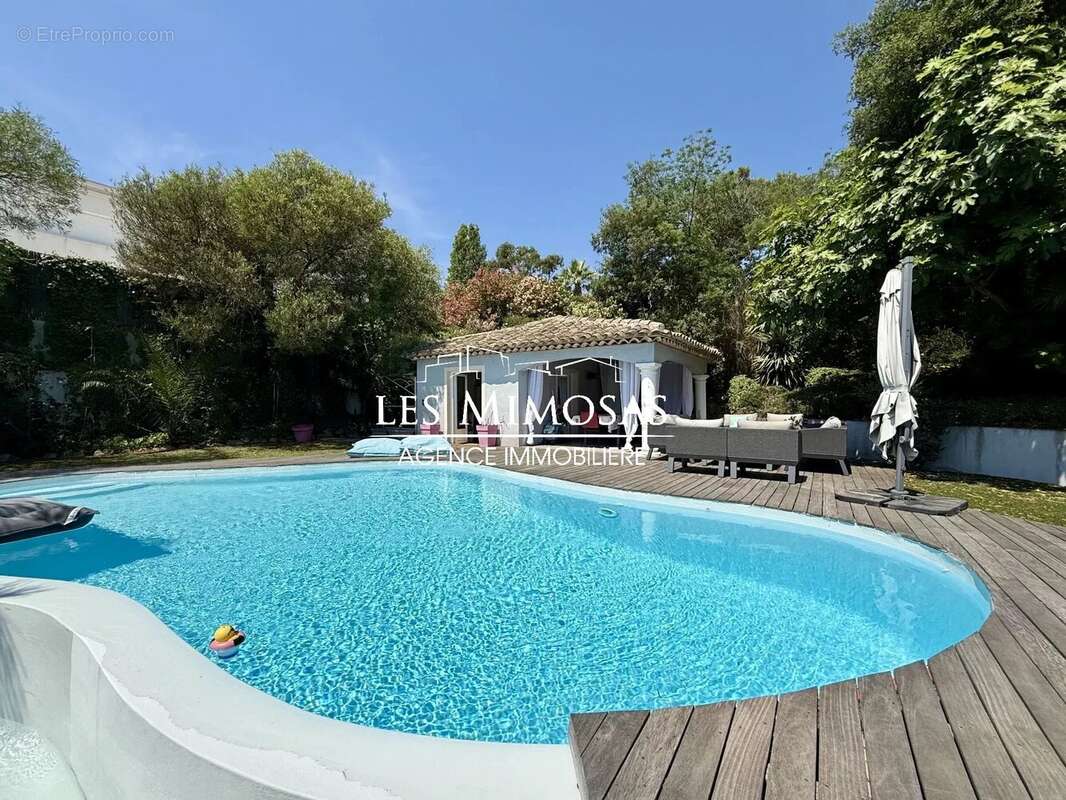 Maison à FREJUS