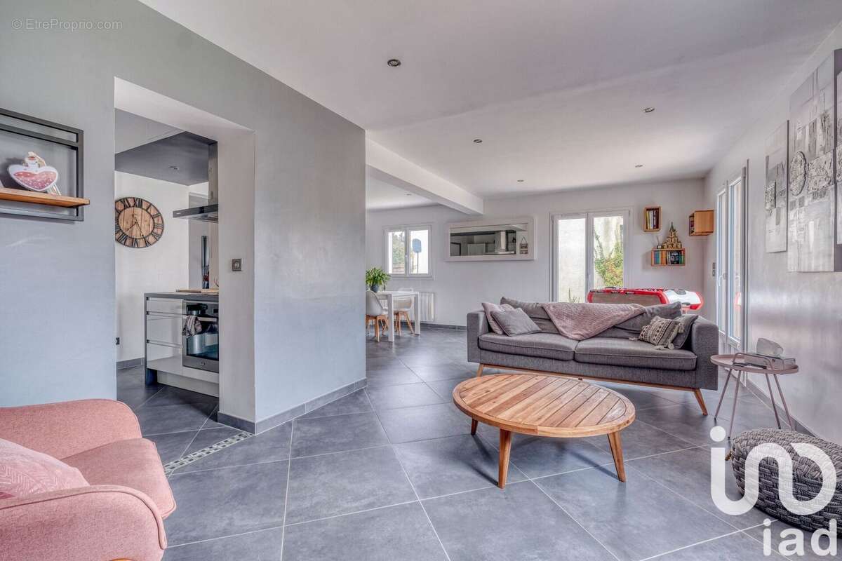 Photo 3 - Maison à MONTEVRAIN