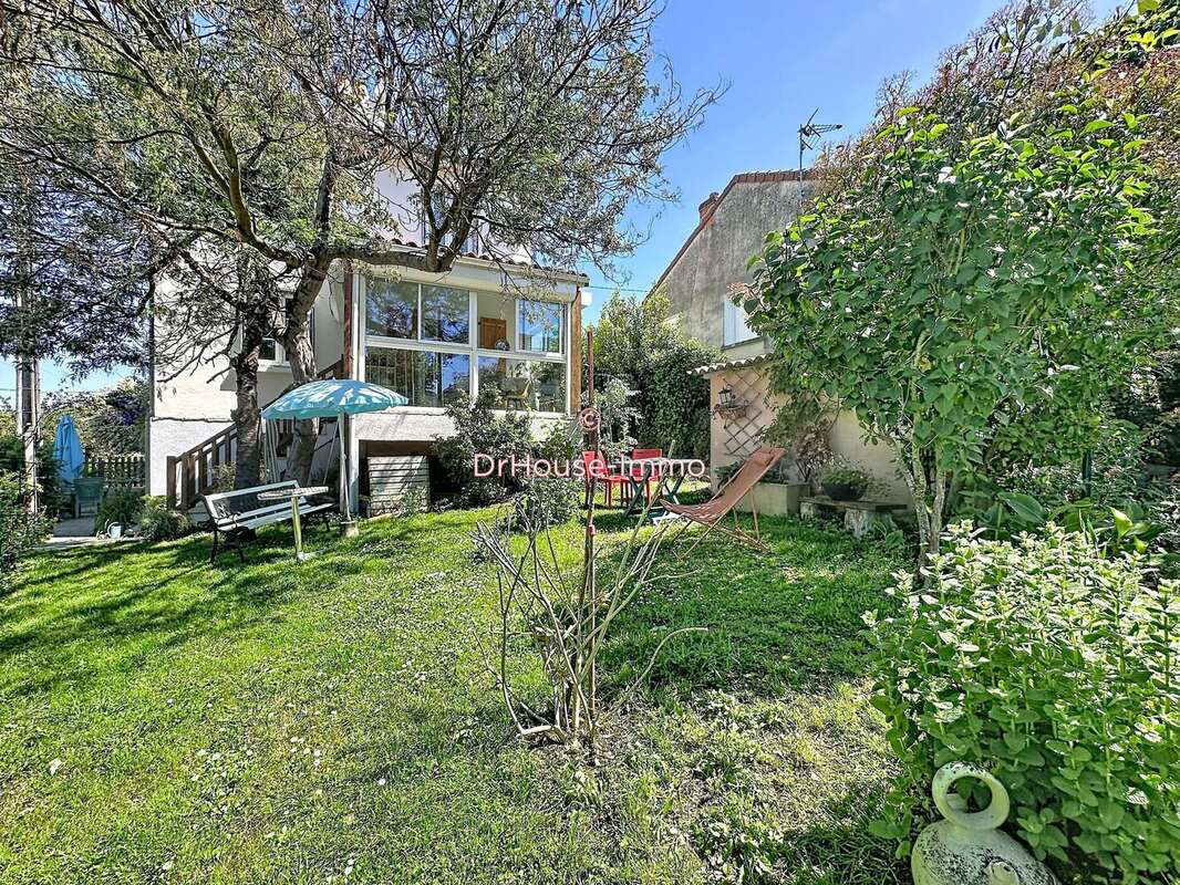 Maison à COULOUNIEIX-CHAMIERS