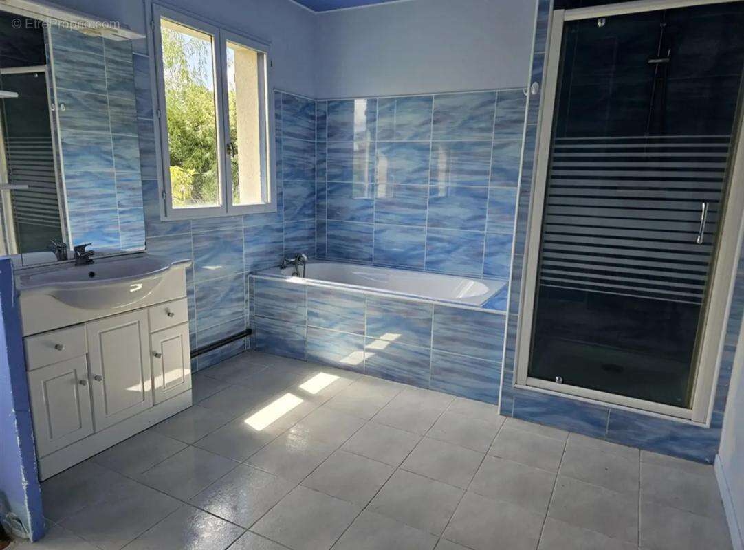 Maison plain-pied 120 m² avec jardin à Saint-Exupéry - photo 10