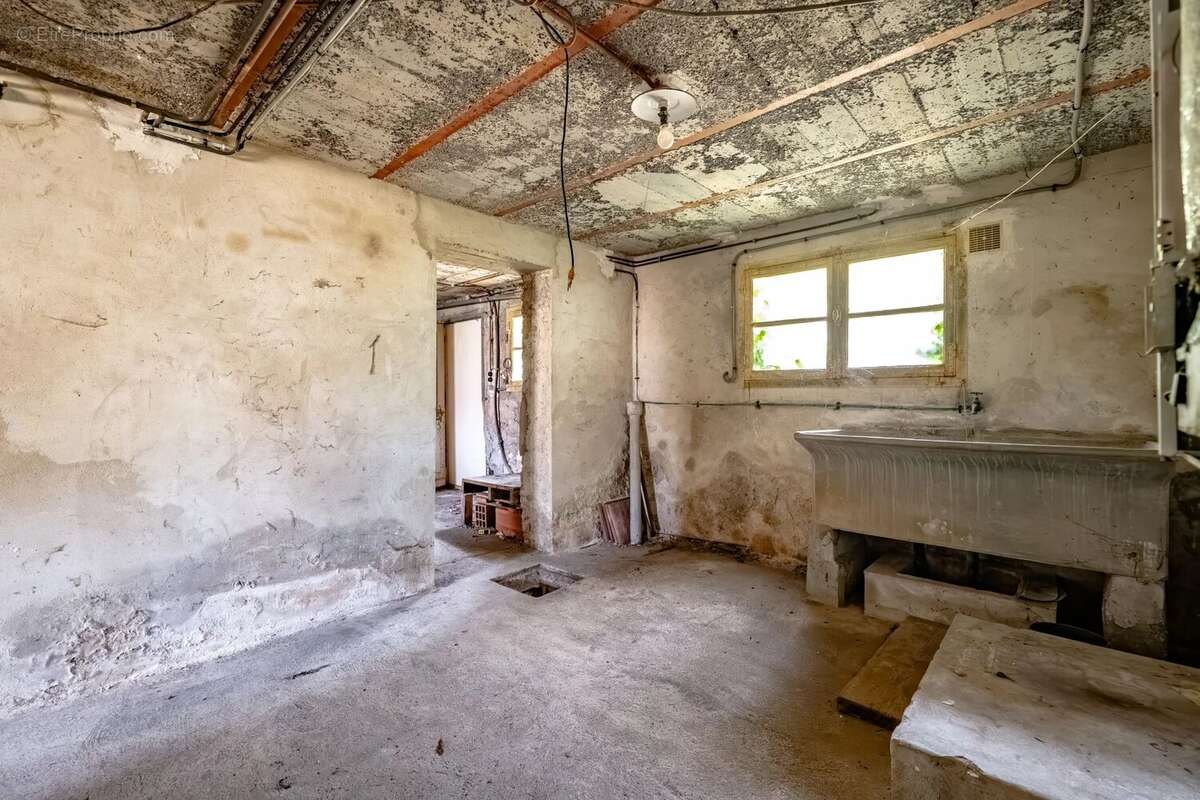 Dammarie-lès-lys – château soubiron – maison 105 m² à rénover – terrain 587 m² - photo 17