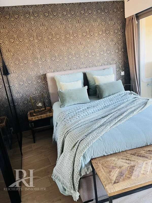 Appartement à MANDELIEU-LA-NAPOULE