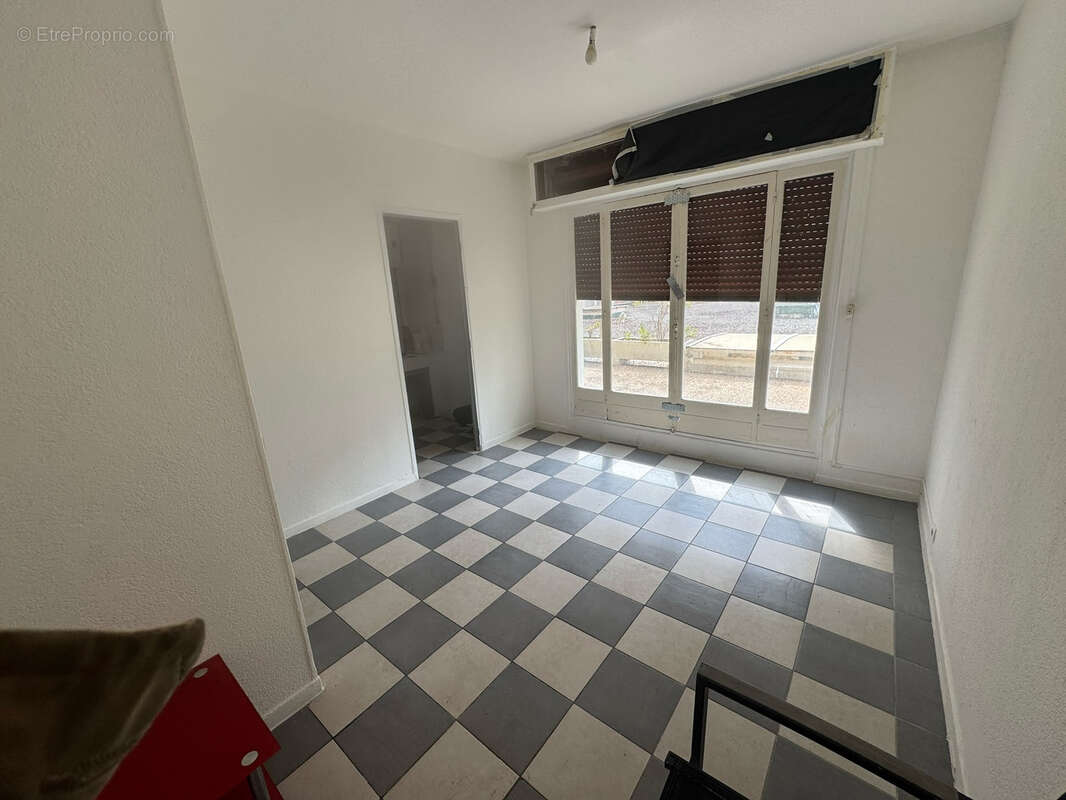Studio Nice ouest avec belle terrasse au calme - photo 4
