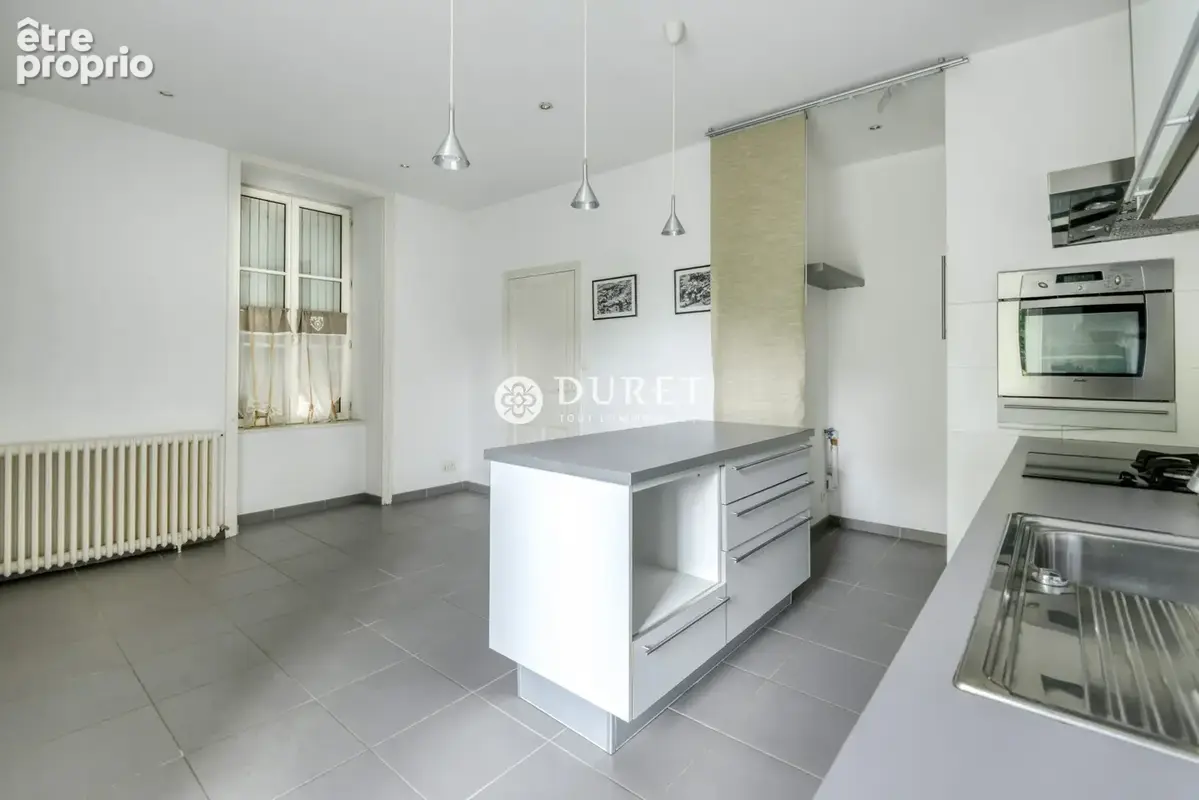 Maison 14 pièces 258 m² à vendre à Saint-Fulgent (85250) - photo 4