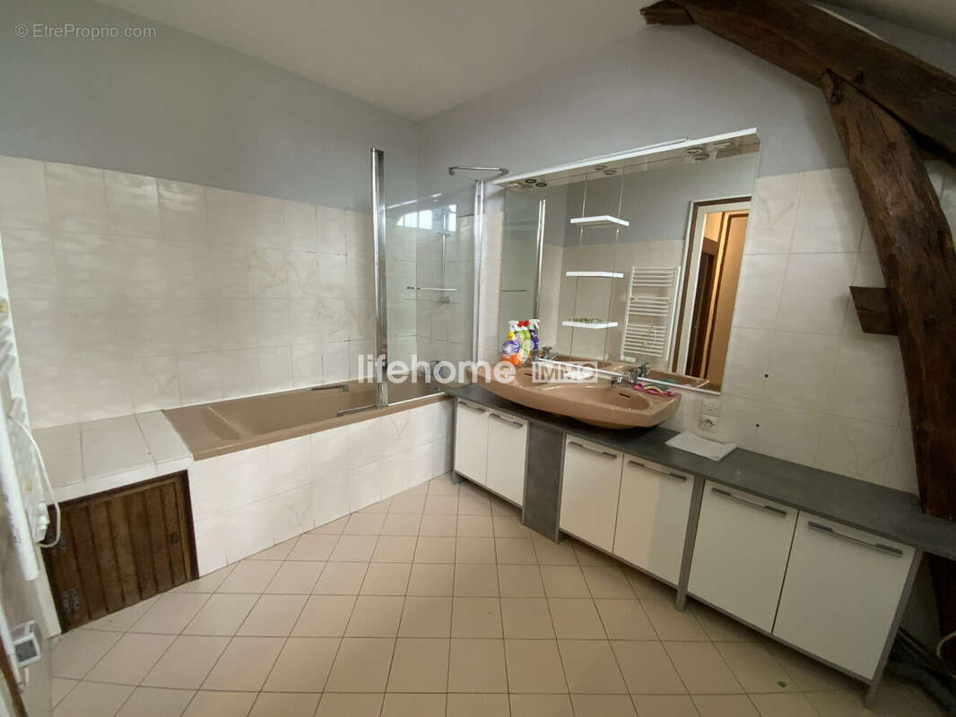 Maison à VILLEDIEU-SUR-INDRE