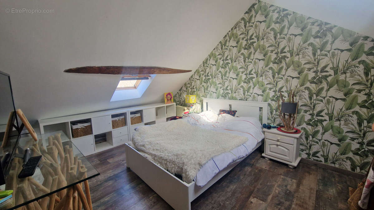 Proche EPERNON : Maison de Ville Familiale avec beau potentiel - photo 10