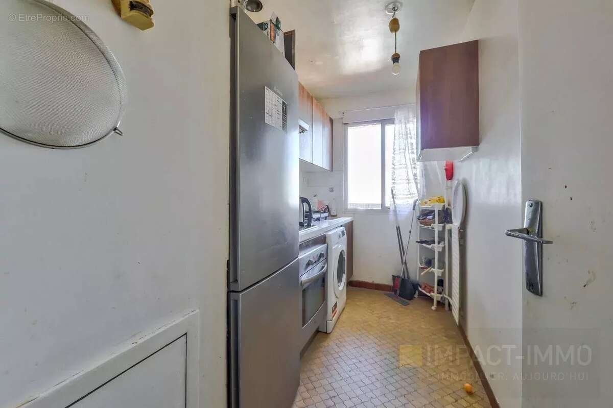Appartement à COURBEVOIE
