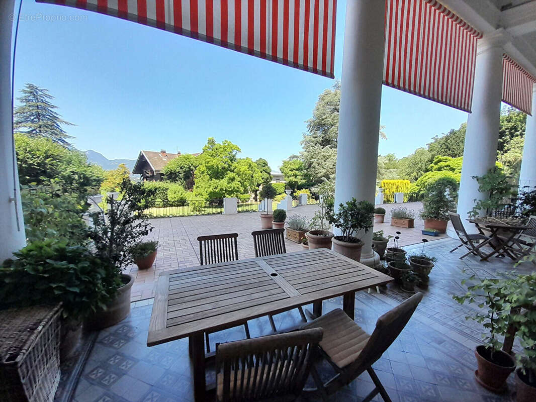 Aix Les Bains, T4 de 178 m² dans un ancien palace - photo 12