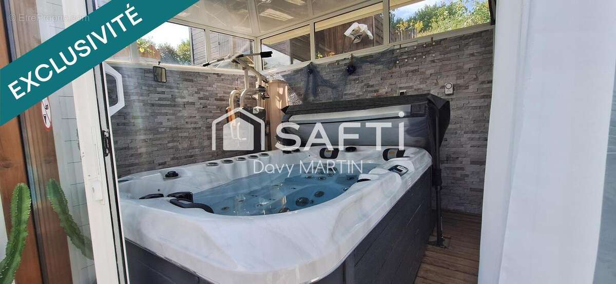 Photo 8 - Maison à CURVALLE