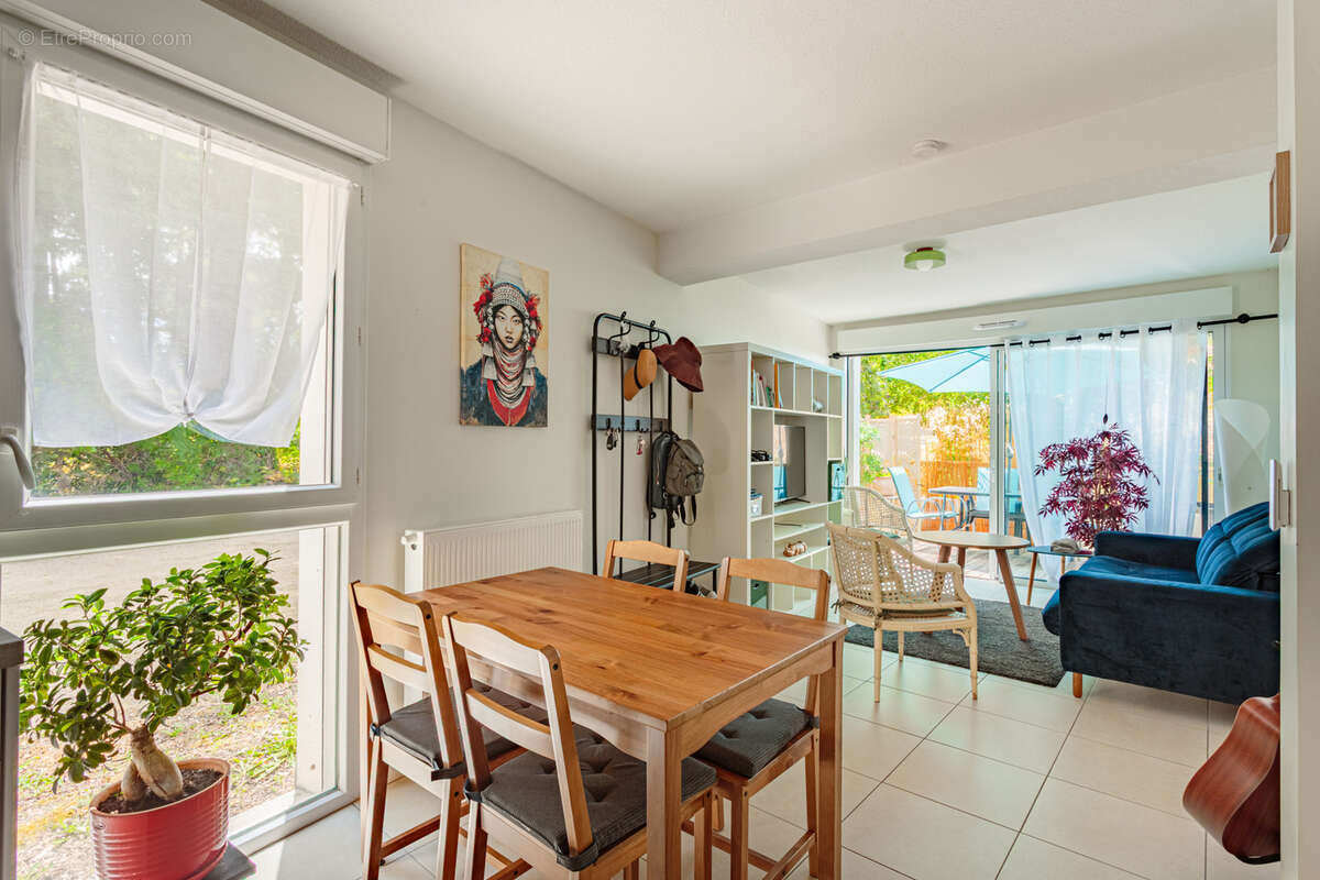 T2 avec terrasse en lisière de forêt   Un cadre de vie rare à Capbreton - photo 3