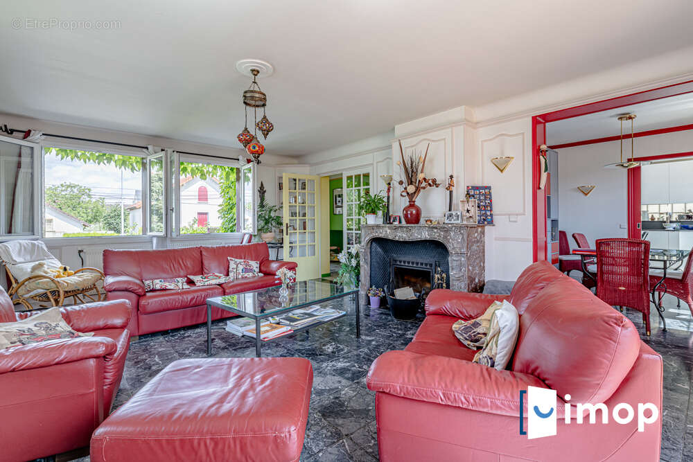 Maison à PONTAULT-COMBAULT