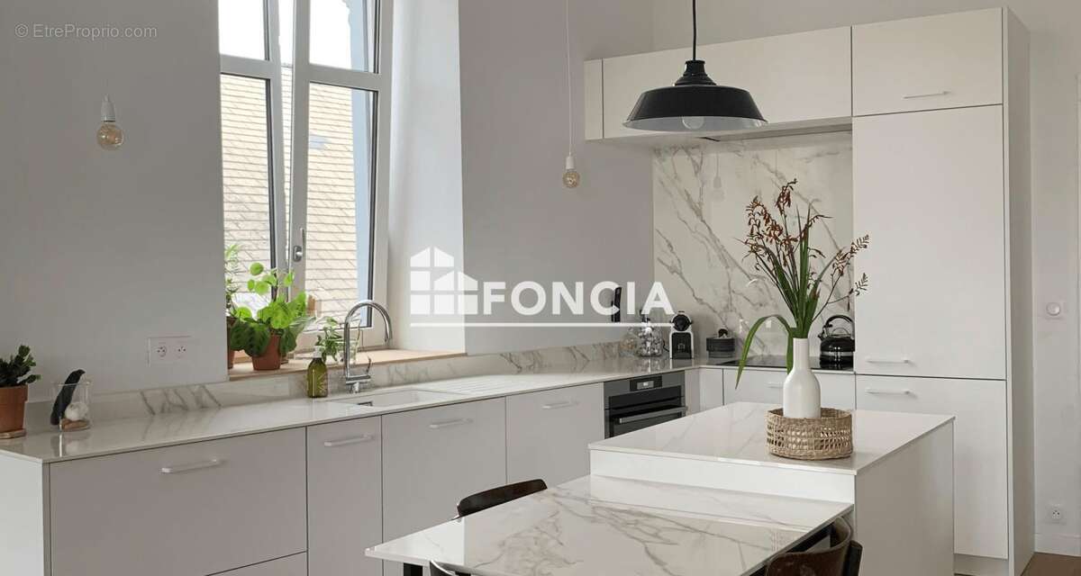 Appartement à OLORON-SAINTE-MARIE