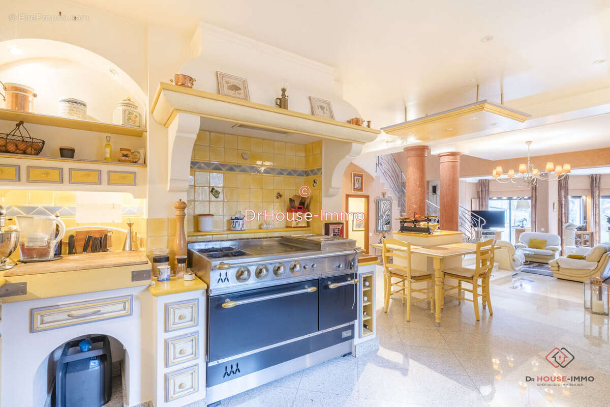 Maison à BRY-SUR-MARNE