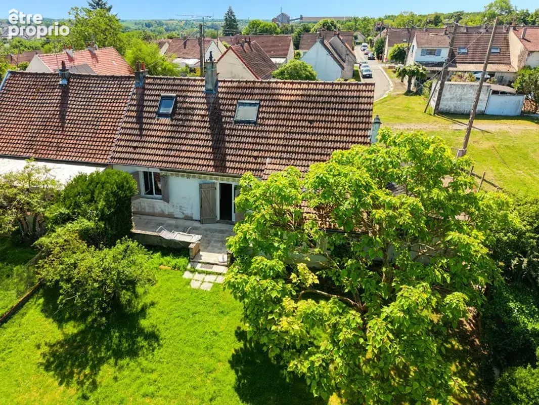 Maison à VENESMES