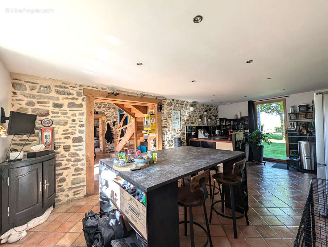 Maison à BAGUER-PICAN