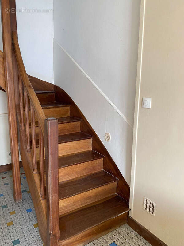 Maison à SAINT-PIERRE-D&#039;EXIDEUIL