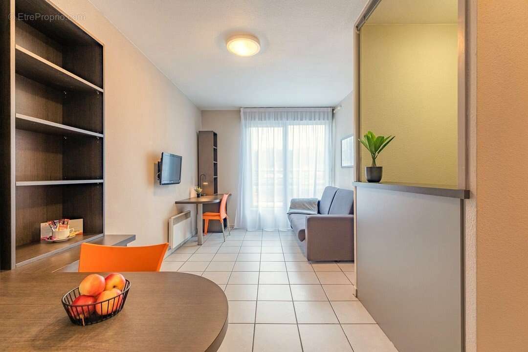 INVESTISSEMENT LOCATIF  LYON 9EME ARRONDISSEMENT - Résidence Appart'City Classic Lyon Vaise St Cyr **- 7.23 % de rentabilité. - photo 4