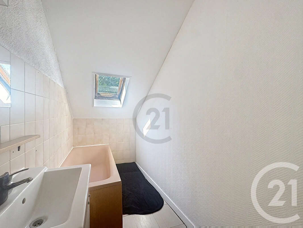 Appartement à LA FERTE-GAUCHER