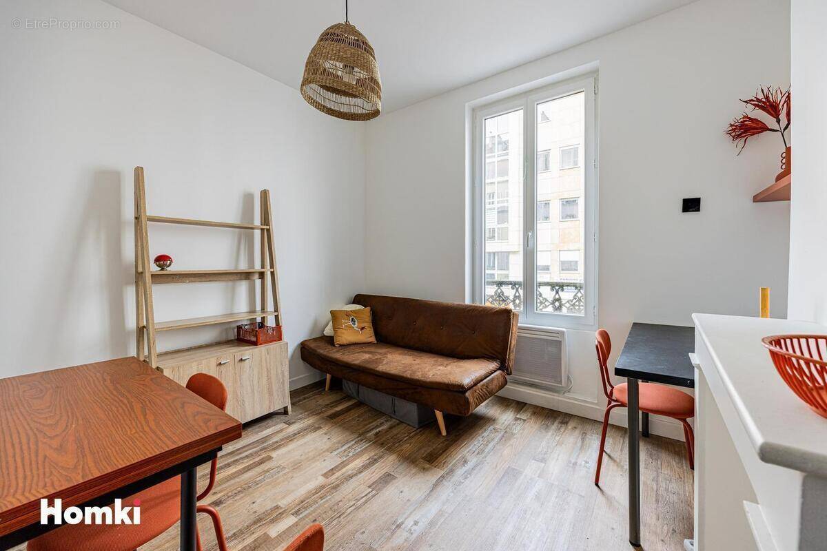 Appartement à PARIS-11E