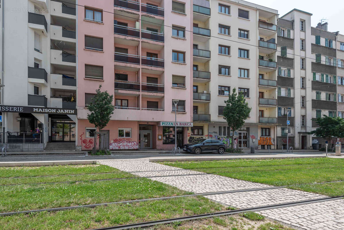 Appartement à AMBILLY