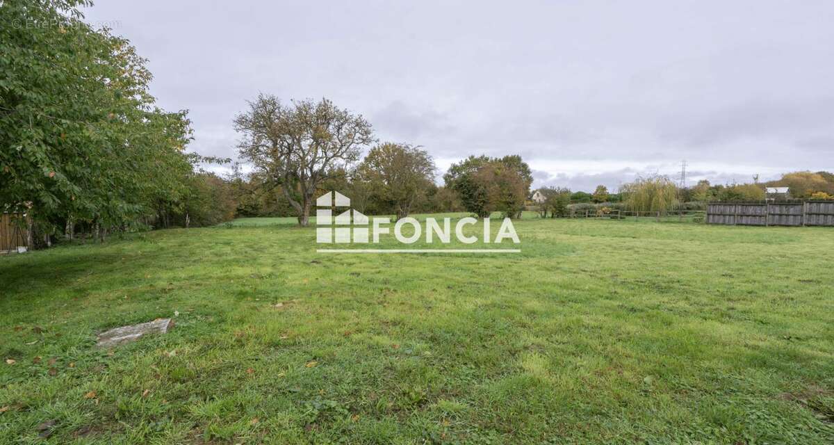 Maison à NUILLE-LE-JALAIS