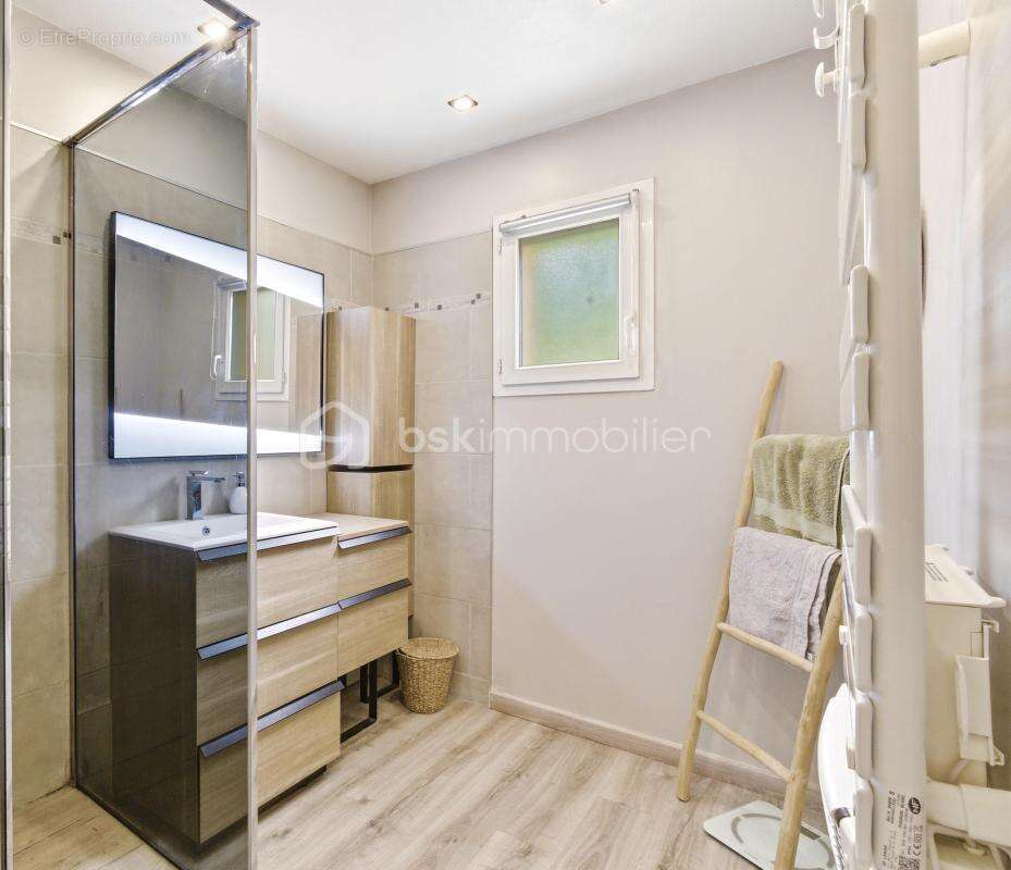 Le péage-de-vizille – maison 4 chambres avec piscine et jardin - photo 7