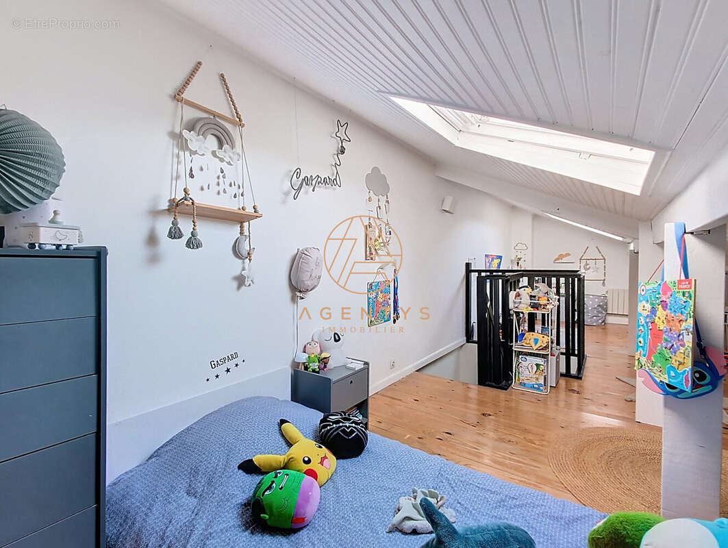 Maison à SAINT-MAUR-DES-FOSSES