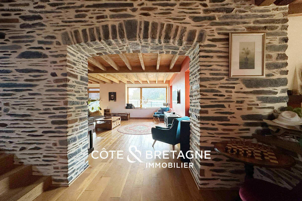 Maison à MALESTROIT