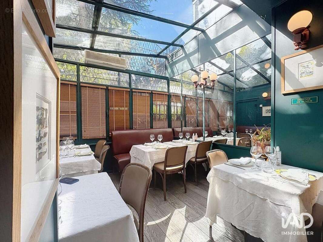 Photo 2 - Commerce à NEUILLY-SUR-SEINE