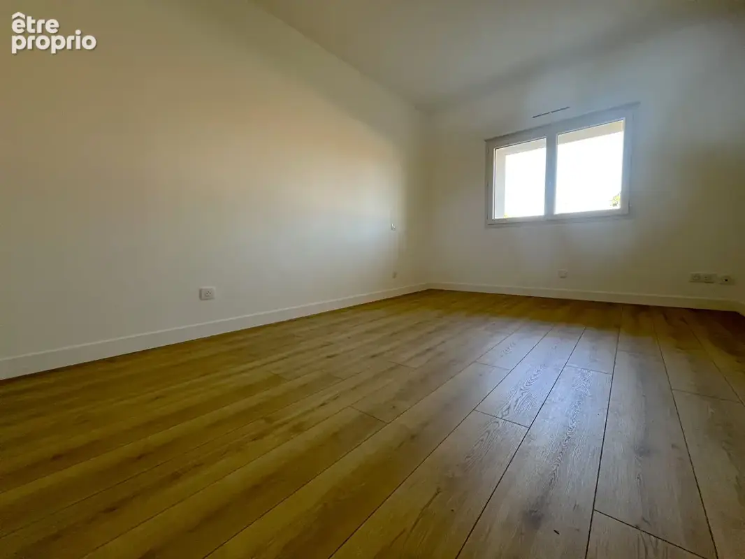 Appartement Arpajon Sur Cere 4 pièce(s) 144.32 m2 - photo 9