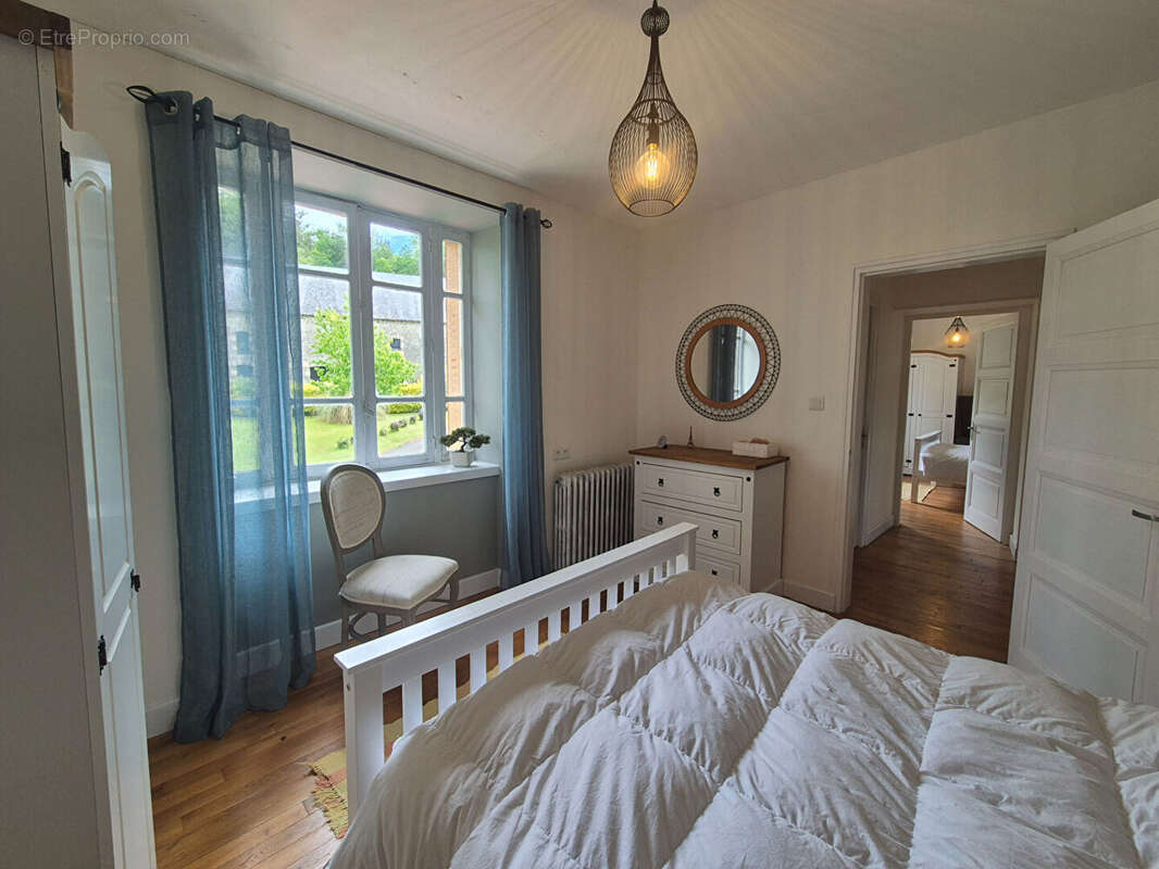 Maison à LACELLE