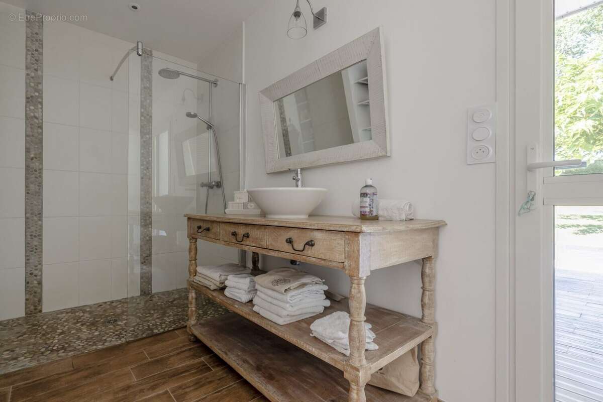 Maison 156 m² à Noyalo  - photo 9