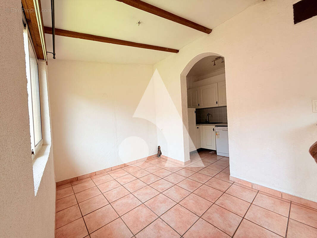 Appartement à CHATEAUNEUF-LES-MARTIGUES