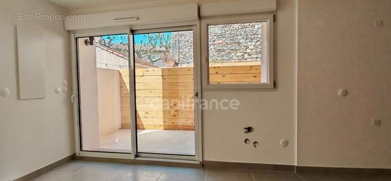 Appartement à EYRAGUES