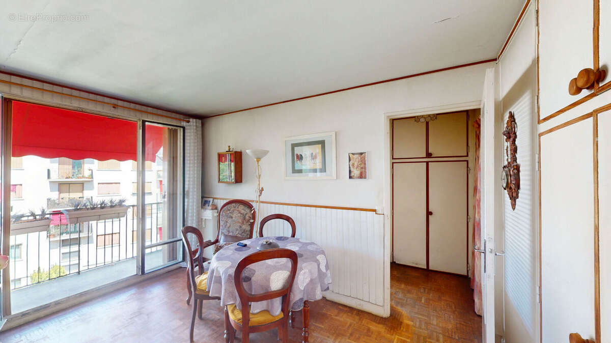 Appartement à MAISONS-ALFORT