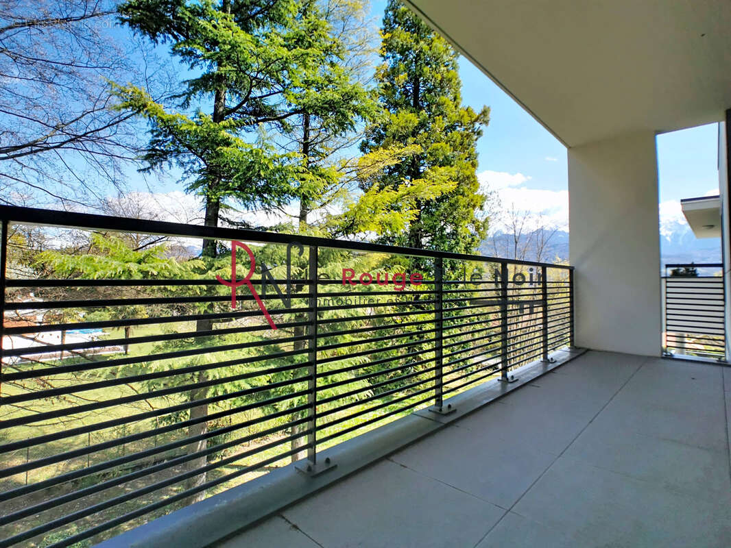 Appartement à BIVIERS