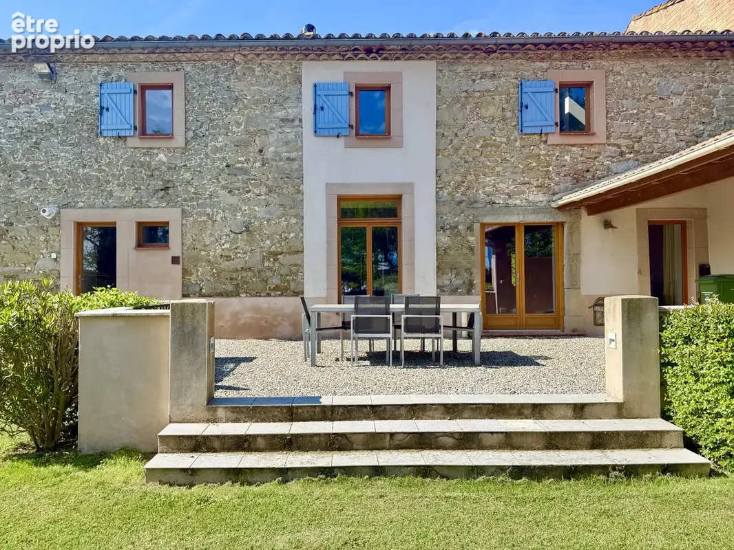 Domaine avec deux logements et des vues panoramiques - photo 8