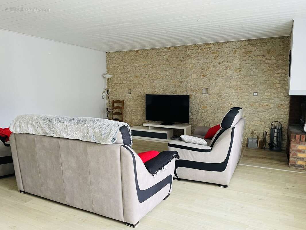 Maison à CORME-ECLUSE