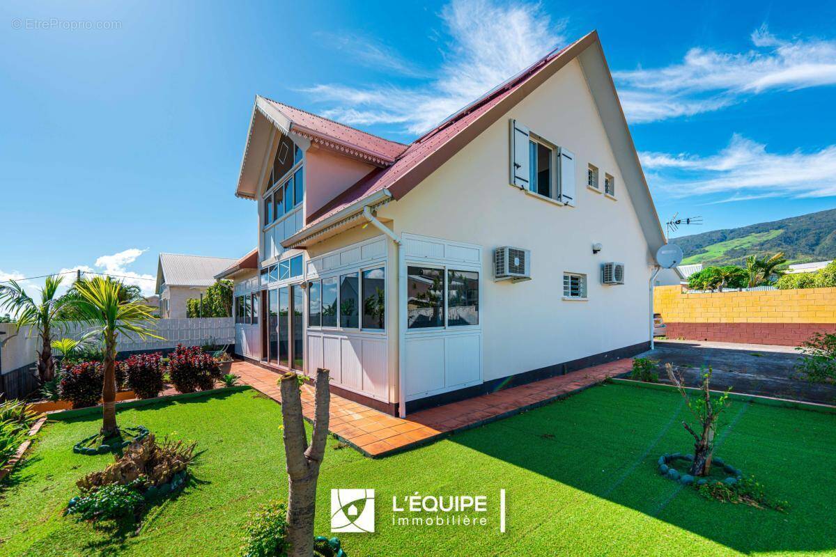 Maison à SAINT-DENIS