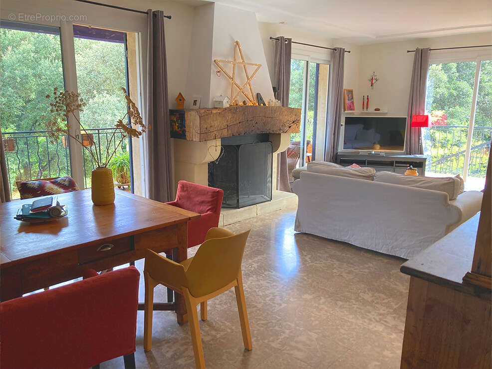 Maison à SAINT-PAUL-TROIS-CHATEAUX