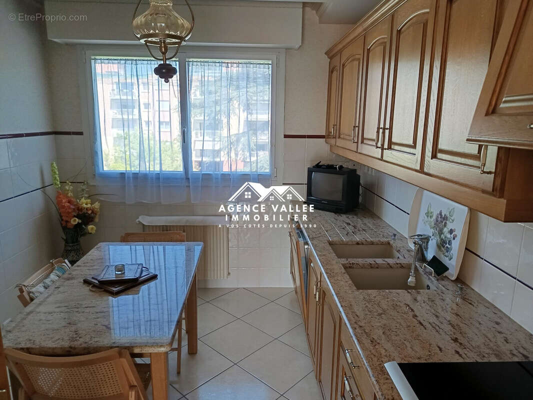 Appartement à CORBEIL-ESSONNES